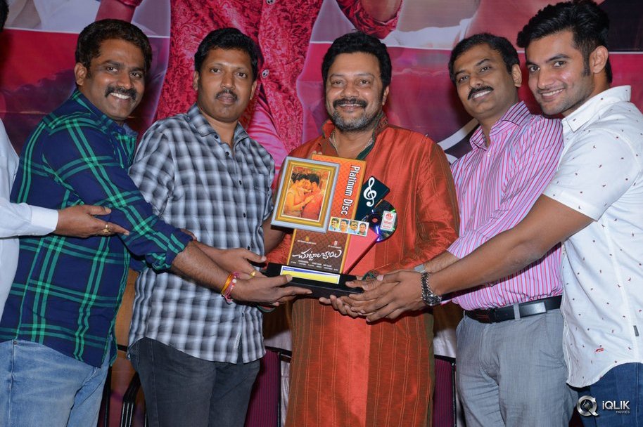 Chuttalabbayi-Movie-Platinum-Disc-Function